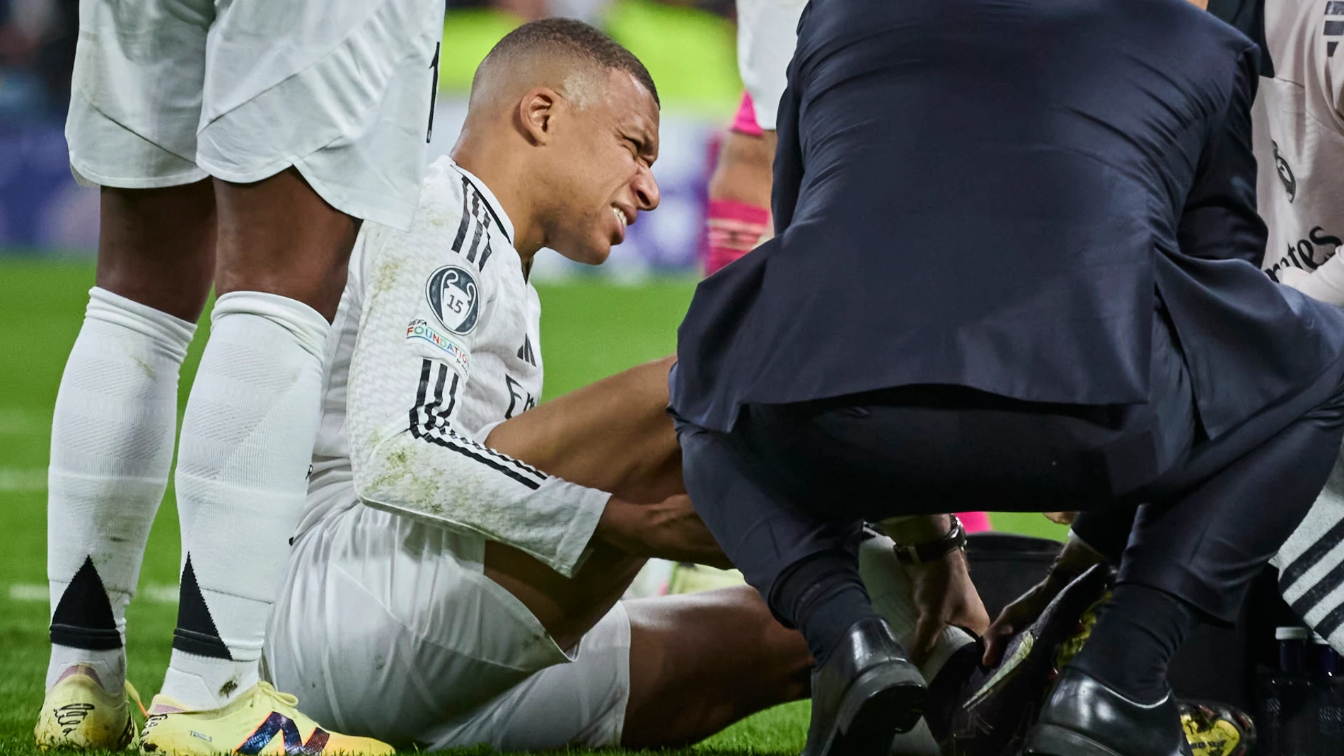 Real Madrid CF - Arsenal. Cuartos de final de la UEFA Champions League en el estadio Santiago Bernabéu en Madrid. Kylian Mbappé © Alberto R. Roldán / Diario La Razón. 16 04 2025