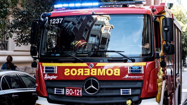 MADRID.-Sucesos.- Atendidas tres personas por el incendio de una vivienda en Torrejón de Ardoz
