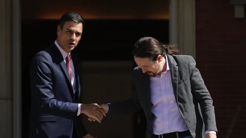 Encuentro del Presidente del Gobierno Pedro Sánchez con el Presidente de Unidas Podemos, Pablo Iglesias, en el Palacio de la Moncloa.