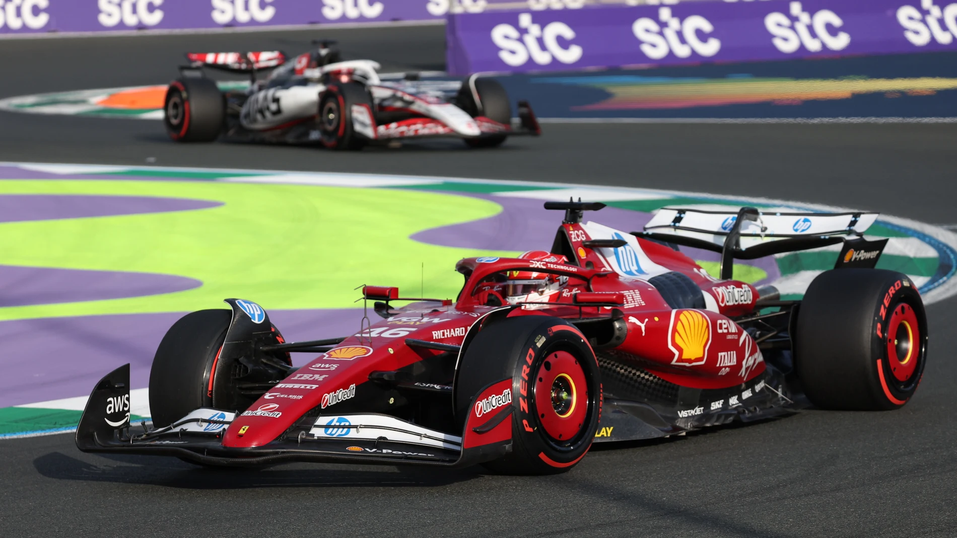 JEDDAH (Saudi Arabia), 19/04/2025.- Scuderia Ferrari driver Charles Leclerc of Monaco in action during the third practice session for the Formula 1 Saudi Arabian Grand Prix, in Jeddah, Saudi Arabia, 19 April 2025. The 2025 Formula 1 Saudi Arabian Grand Prix is held at the Jeddah Corniche Circuit on 20 April. (Fórmula Uno, Arabia Saudita) EFE/EPA/ALI HAIDER