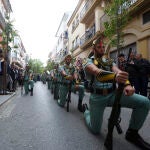 La Legión en la procesión de la Virgend e la Soledad y Quinta Angustia de Cabra (Córdoba)