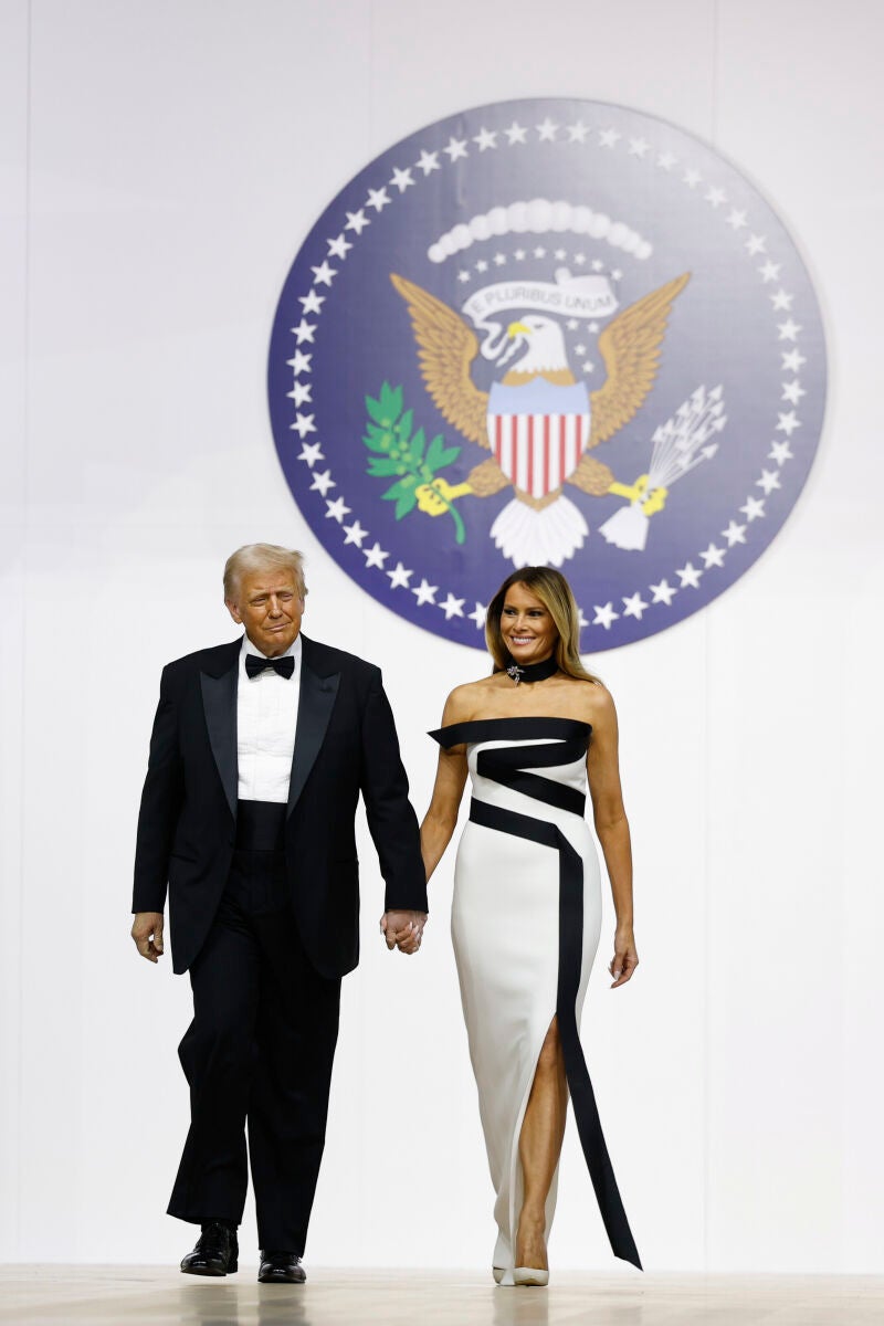Donald Trump y Melania Trump en el baile inaugural 2025.
