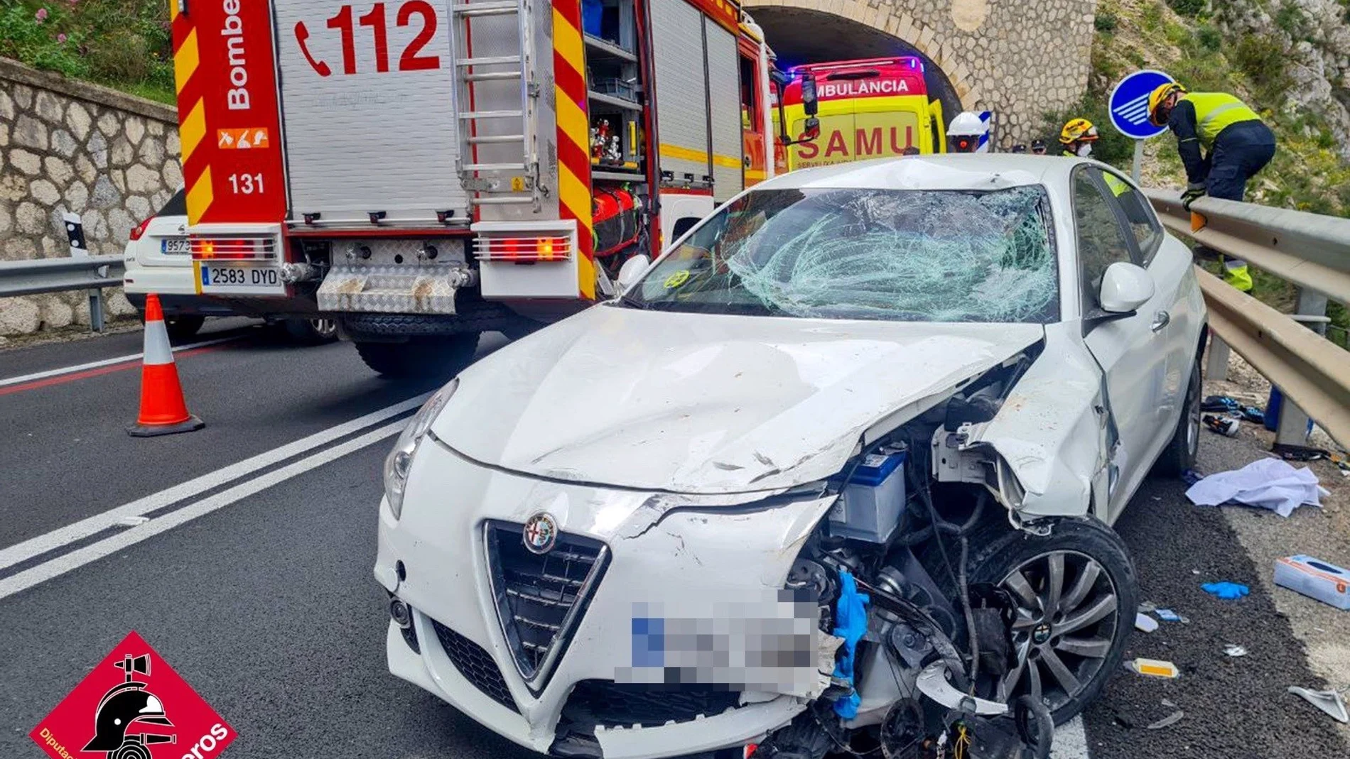 AMP.- Sucesos.- Fallece un ciclista y dos personas resultan heridas en un accidente de tráfico en Calpe (Alicante)