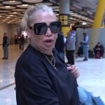 Belén Esteban, emocionada ante el estreno de 'La familia de la tele' tras sus vacaciones en EEUU con su hija Andrea