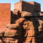 Más datos sobre el Castillo Rojo: está construido sobre un asentamiento musulmán