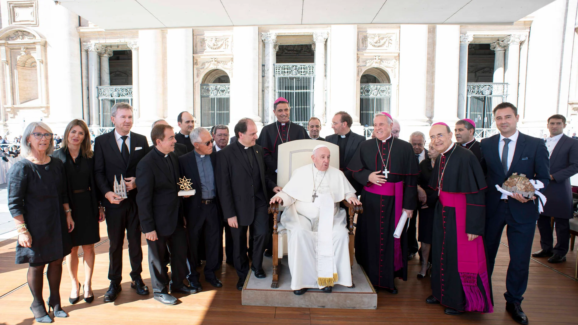 El Papa Francisco recibe a la Fundación VIII Centenario de la Catedral. Burgos 2021