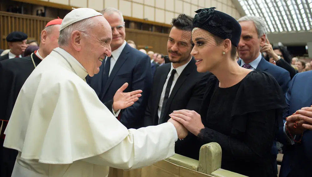 Orlando Bloom y Kate Perry, junto al Papa Francisco