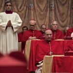 Ralph Fiennes, entre un elenco sublime, es el protagonista de la película