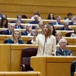 MADRID, 22/04/2025.- La portavoz popular en la cámara, Alicia García, interviene durante la sesión de control al Gobierno celebrada por el pleno del Senado, este martes en Madrid. EFE/ Rodrigo Jiménez