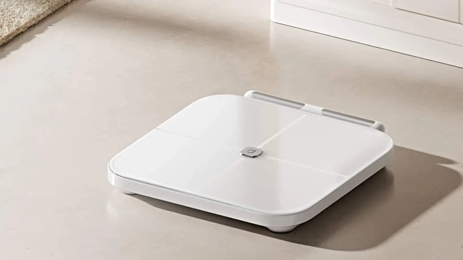 La nueva báscula Xiaomi Body Composition Scale S800, en color blanco
