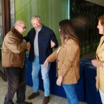 Pollán recibe a varios visitantes en las Cortes de Castilla y León