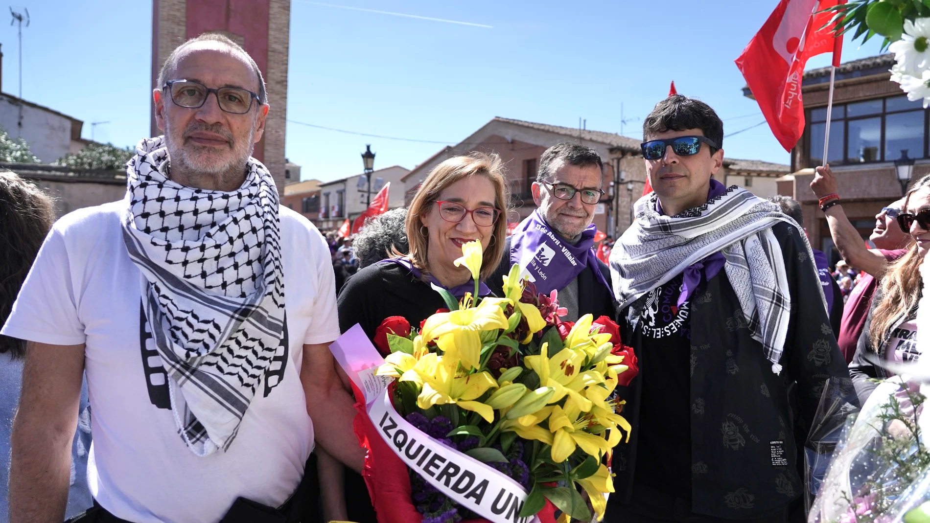 Responsables de IU en la campa de Villalar