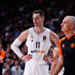 Hezonja, en el primer partido en El Pireo