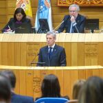 Rueda acusa al Gobierno de discriminar a Galicia y endurecer "la vara de medir medioambiental" con Altri
