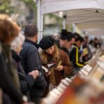 CATALUNYA.-Sant Jordi.- Barcelona volverá a llenarse de libros y rosas con más paradas y superficie