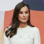 La Reina Letizia rompe el luto.