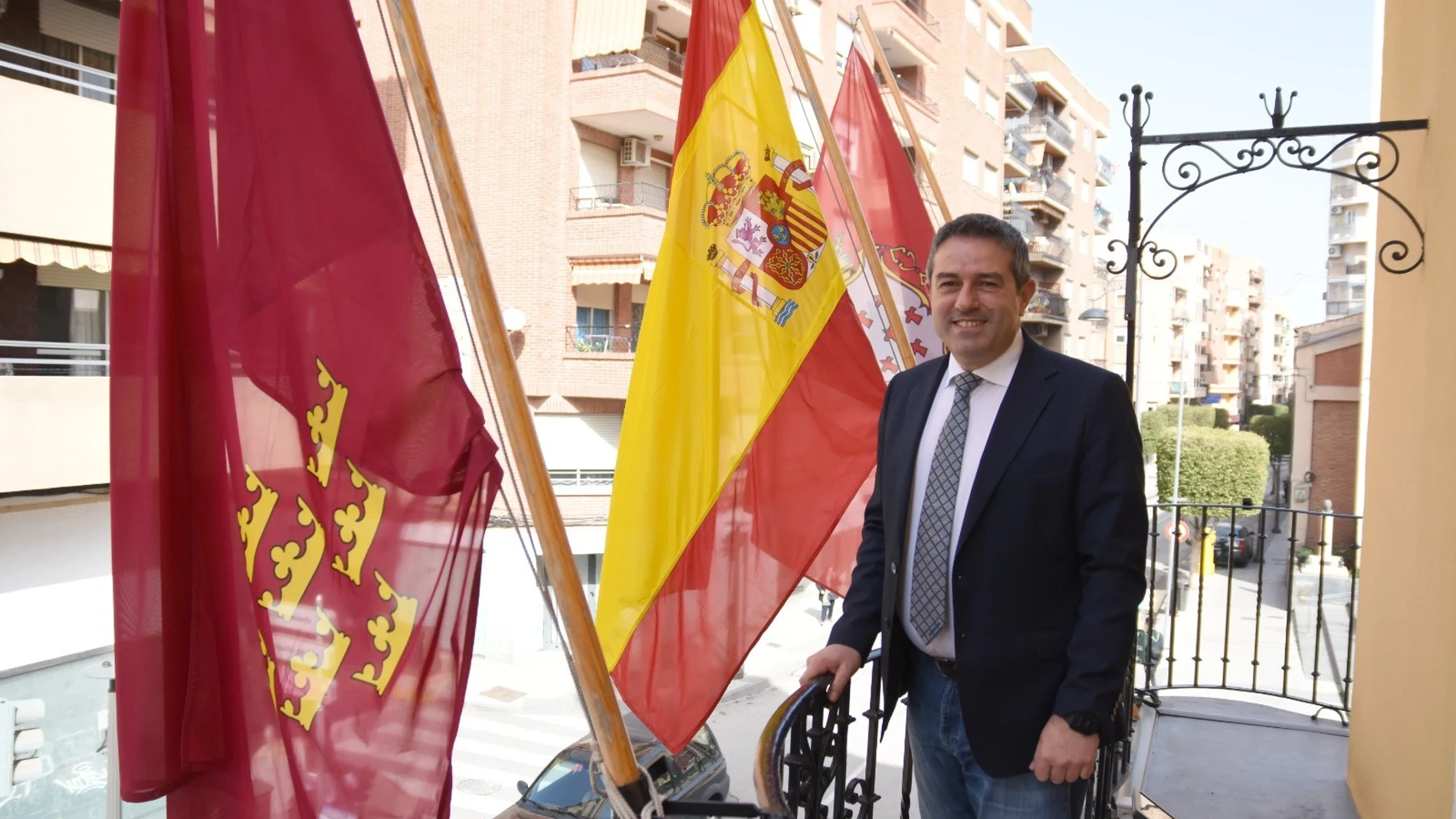 El alcalde talismán deja la vara de mando en el mayor feudo del PP en la Región