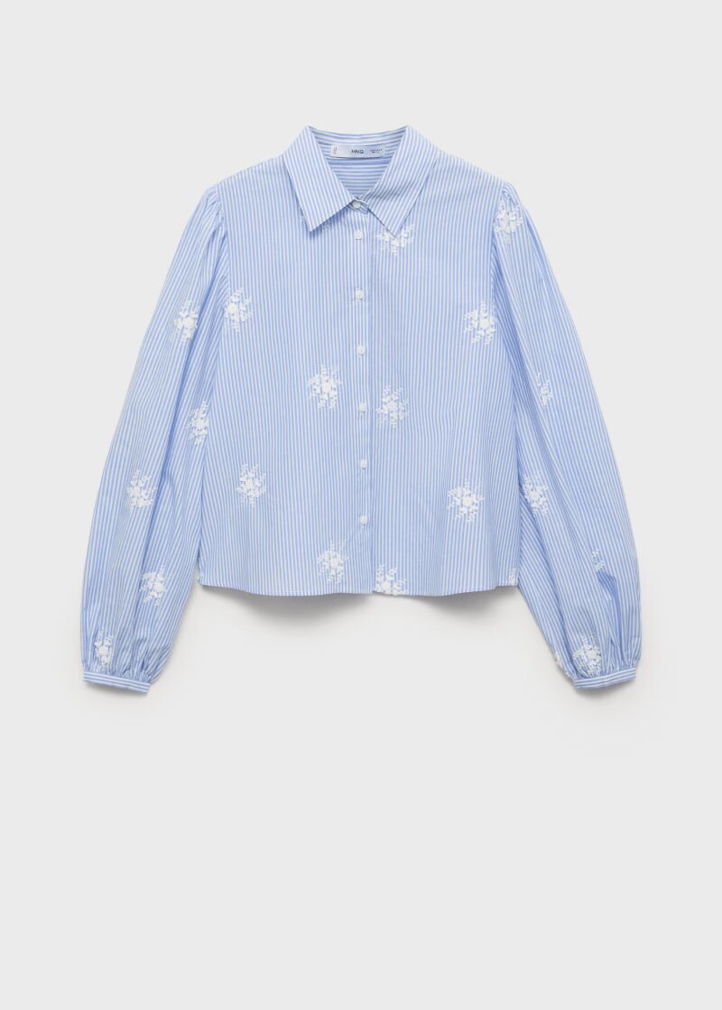 Camisa rayas bordado floral.