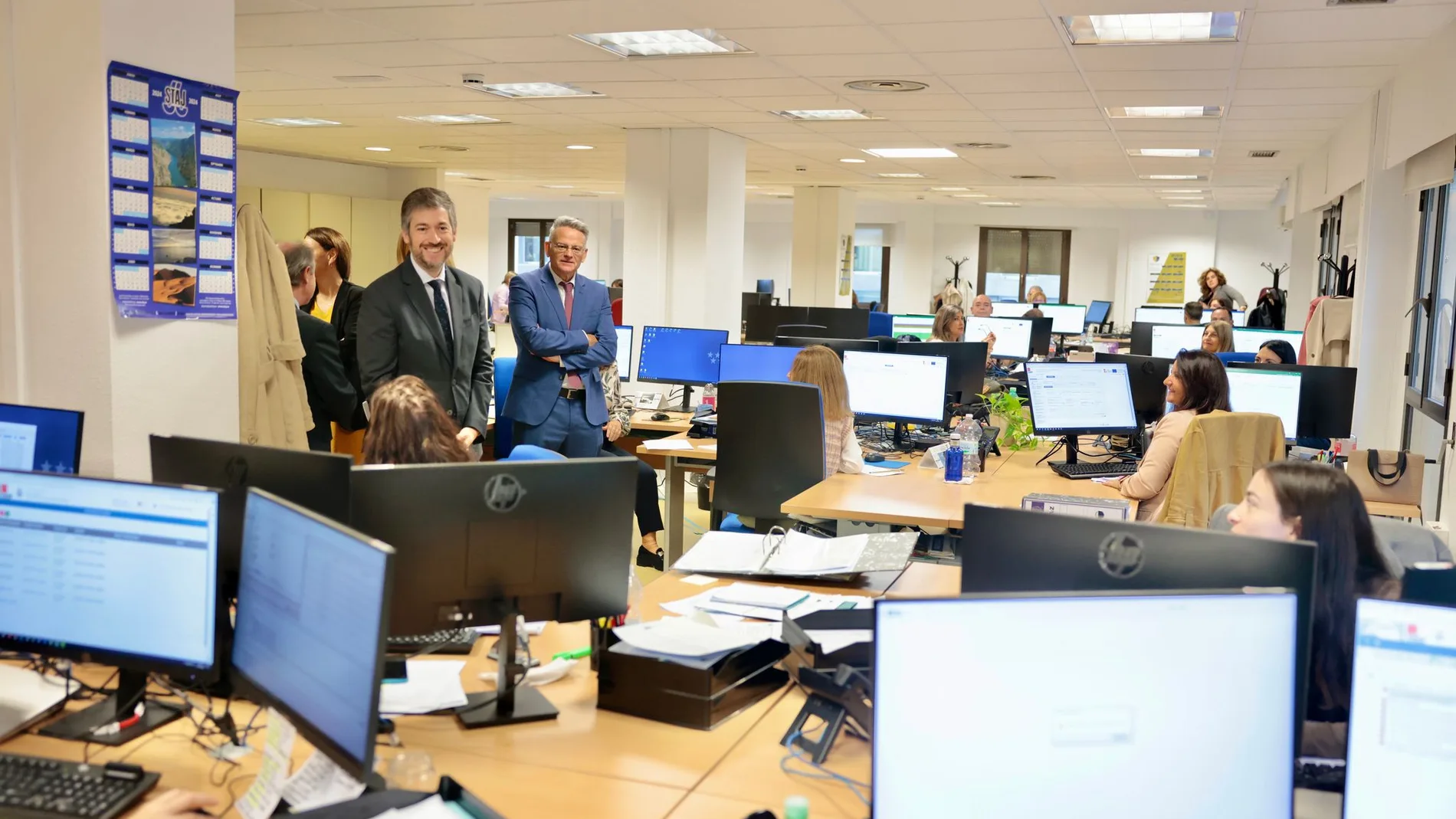 El Consejero de Presidencia, Miguel Ángel García, durante una visita al Archivo Judicial Territorial