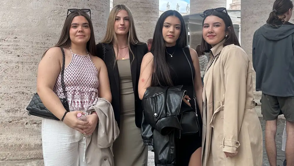 Leyre Matas, María Matilla, Esther Escolano y Ana García de Zamora