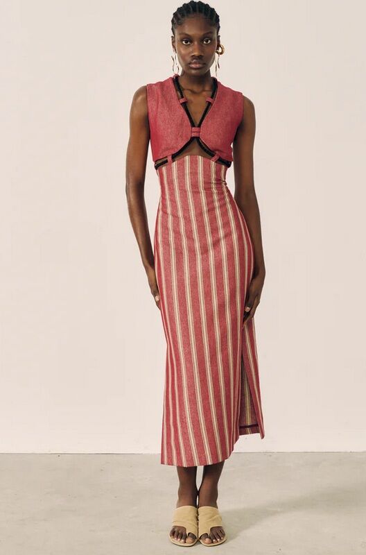 Vestido midi.