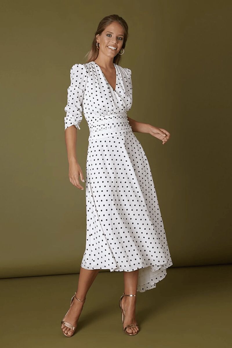 Vestido gala lunares.