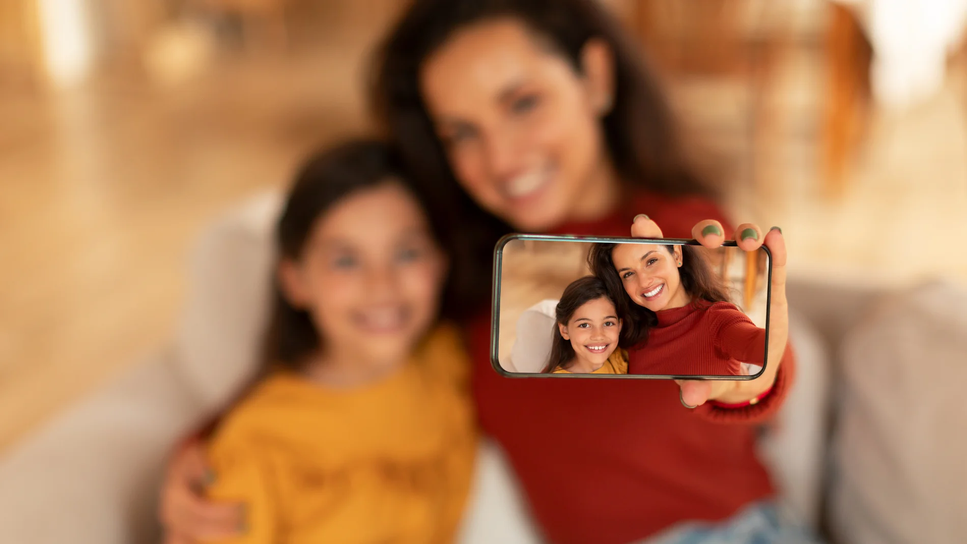 ¿Qué es el 'sharenting'? La práctica peligrosa que revoluciona las redes sociales