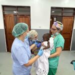 Cirujanos del Hospital de Antequera realizan 50 intervenciones quirúrgicas en una zona rural de Tanzania
