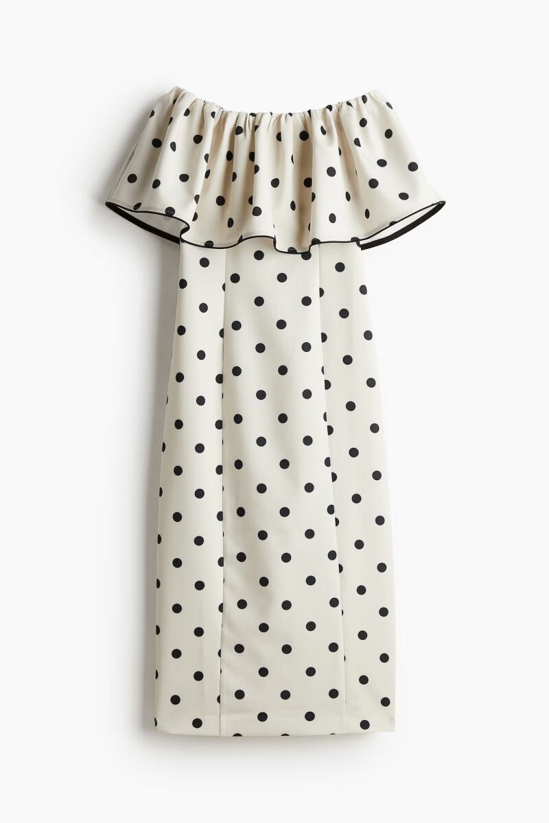 Vestido off-the shoulder.