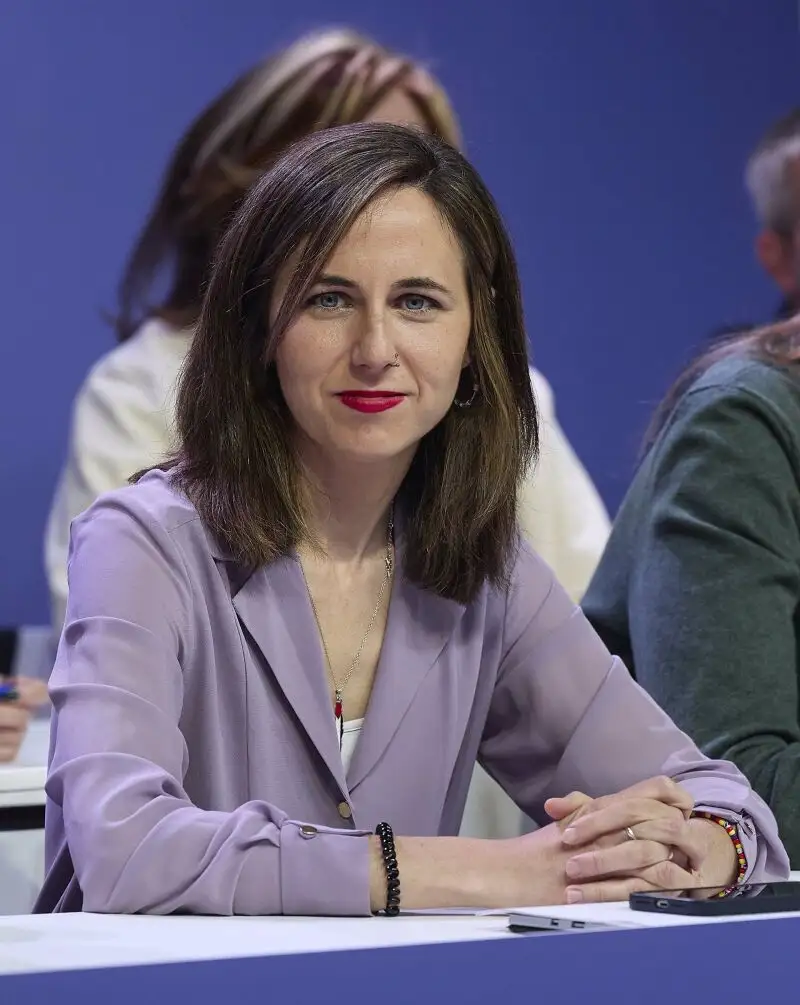 Podemos llama a la &quot;insumisión&quot; ante el &quot;rearme&quot; de Sánchez y denuncia que hay más contratos pendientes con Israel