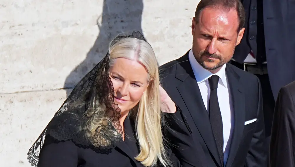 Haakon, Crown Prince of Norway and his wife Mette-Marit, Crown Princess of Norway, attend the funeral mass for the late Pope Francis at St. Peter's Square.