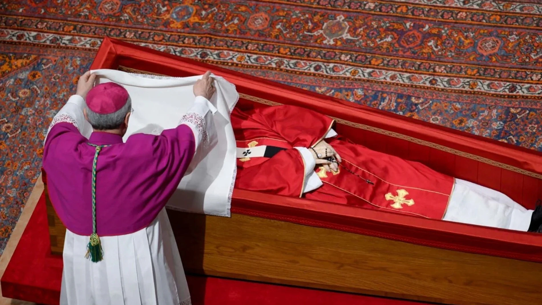 Ataúd del Papa Francisco durante su funeral.