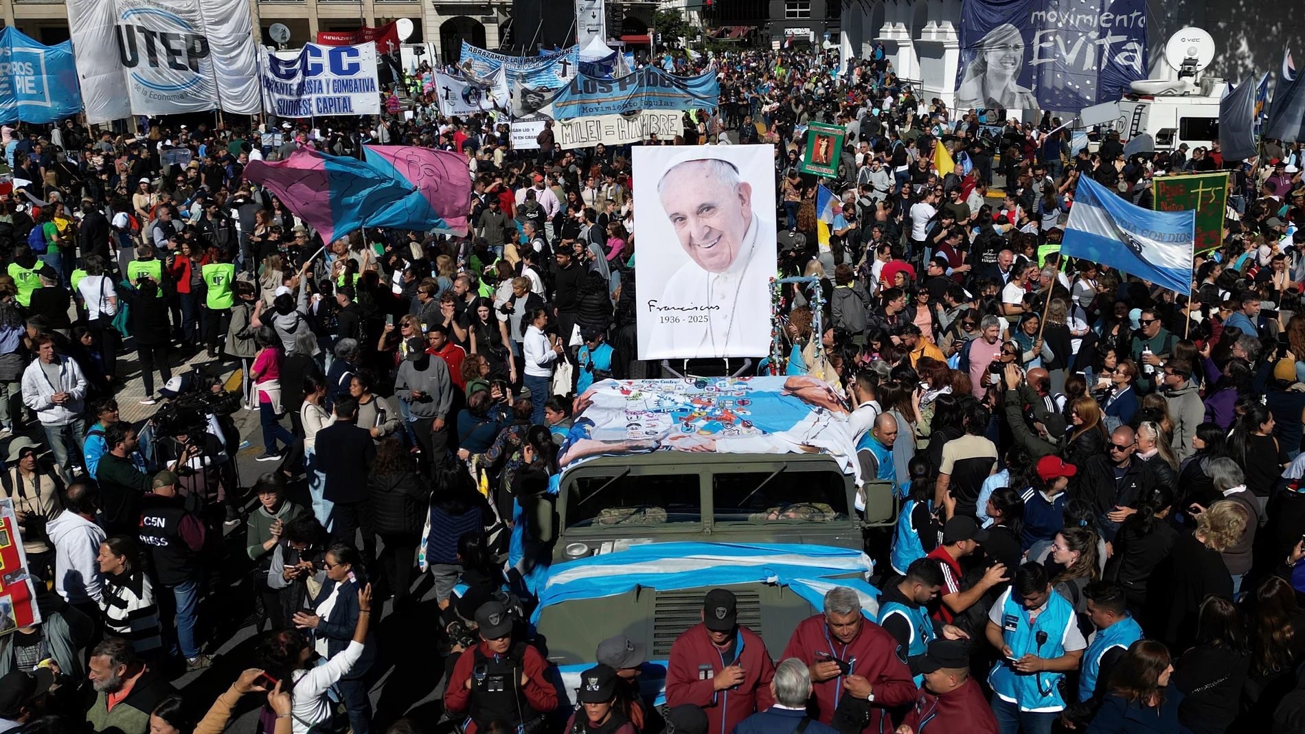 Concentración en las calles de Buenos Aires en recuerdo del Papa Francisco