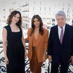 Isabel Díaz Ayuso y Eva Longoria.