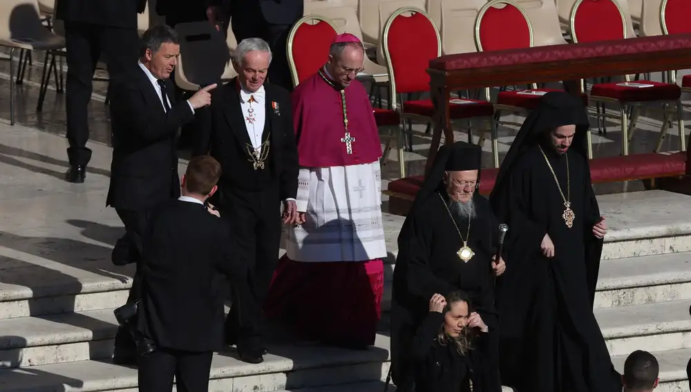 Papa.- Dignatarios internacionales empiezan a llegar al Vaticano para asistir al funeral del Papa Francisco