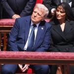 Papa.- Trump regresa a EEUU tras su reencuentro con Zelenski y un intercambio de impresiones con Von der Leyen