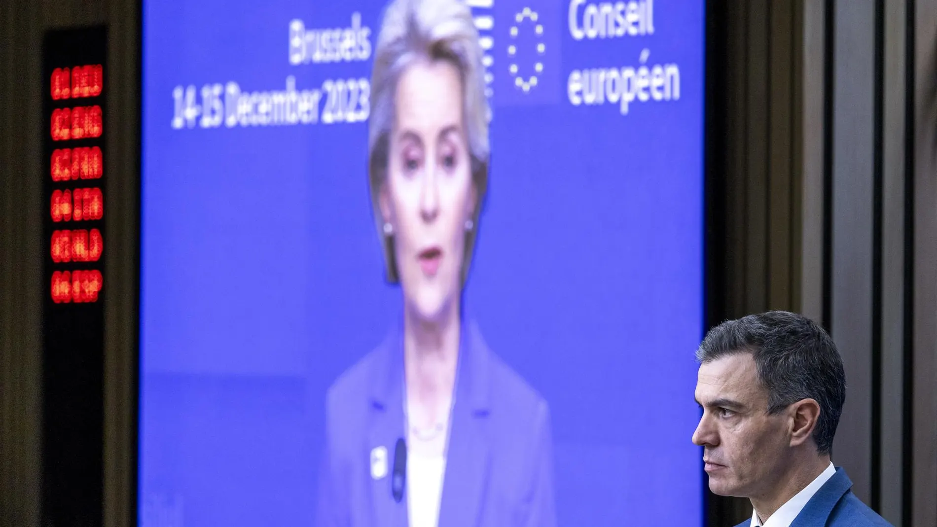 Apagón.- Von der Leyen traslada a Sánchez el apoyo de la UE para ayudar a restaurar el sistema eléctrico