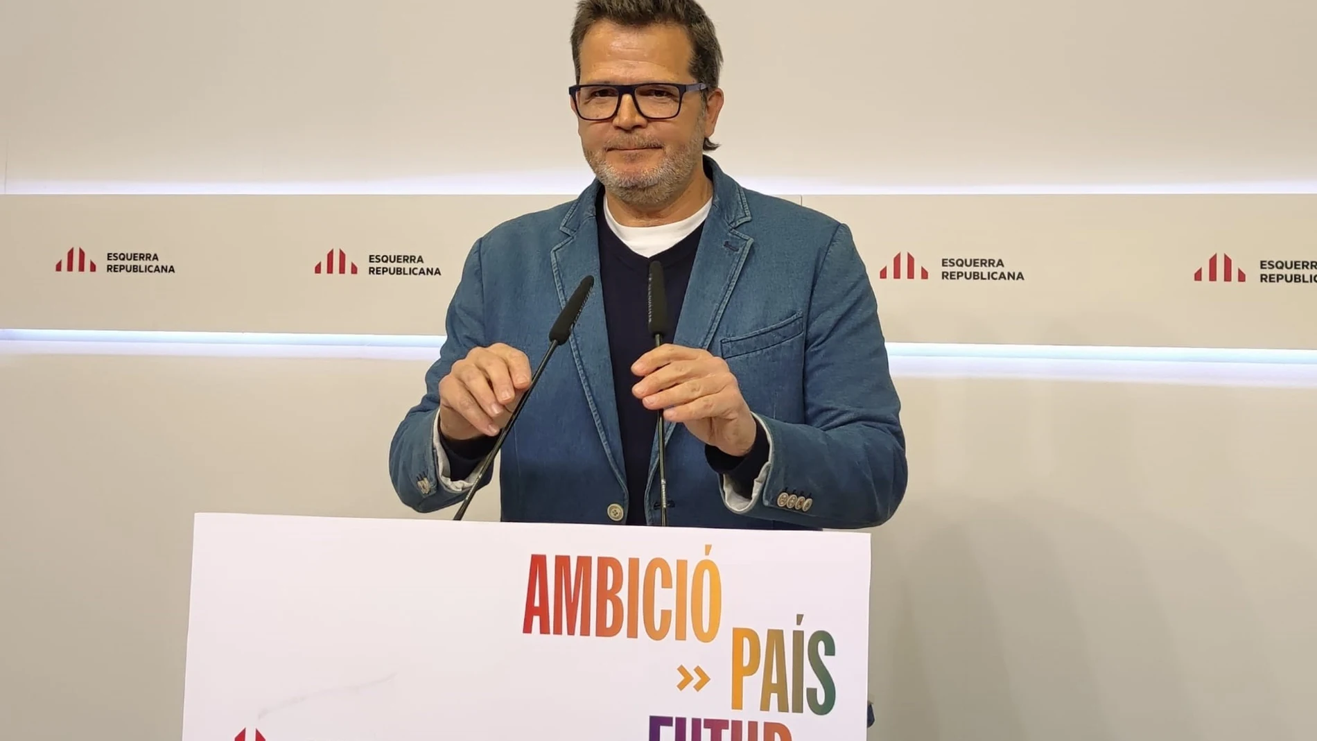 El vicesecretario de Comunicación de ERC, Isaac Albert, en rueda de prensa. EUROPA PRESS 28/04/2025