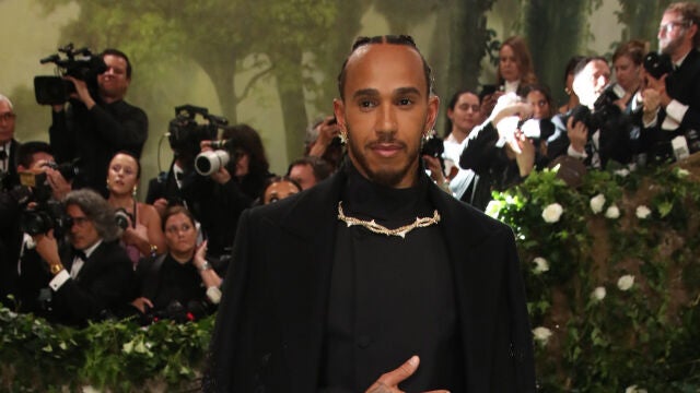 Lewis Hamilton en la Met Gala 2024 en Nueva York.