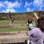 Marina con su hijo durante una excursión