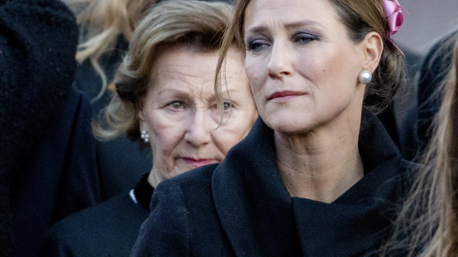 Marta Luisa de Noruega junto a su madre, la reina Sonia