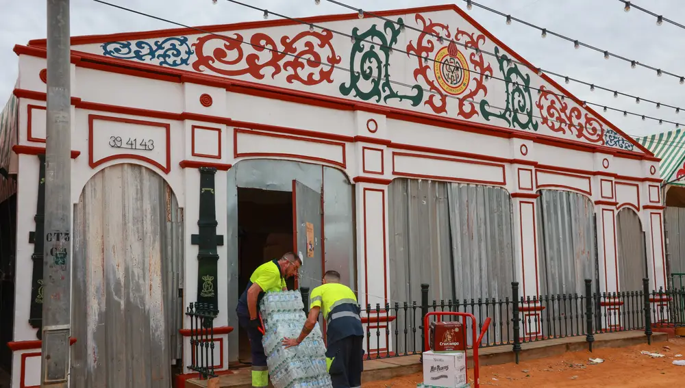 Preparativos de la Feria de Sevilla 2025