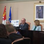 Miguel Ángel de Vicente preside el pleno de la Diputación de Segovia del mes de abril