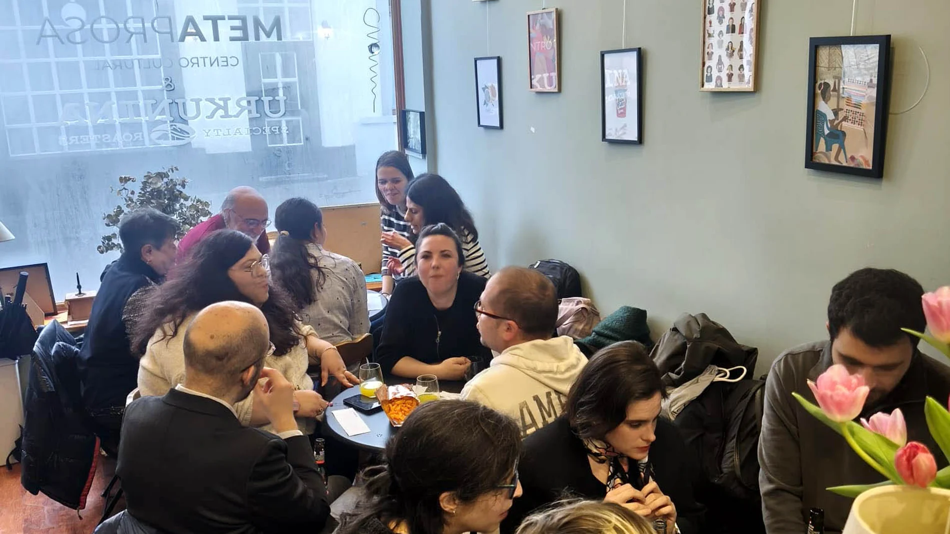 Muchos castellanos y leoneses se conocieron jugando al trivial en Bruselas y se prometieron hacer más actividades juntos