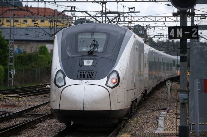 Salida un tren de Renfe
