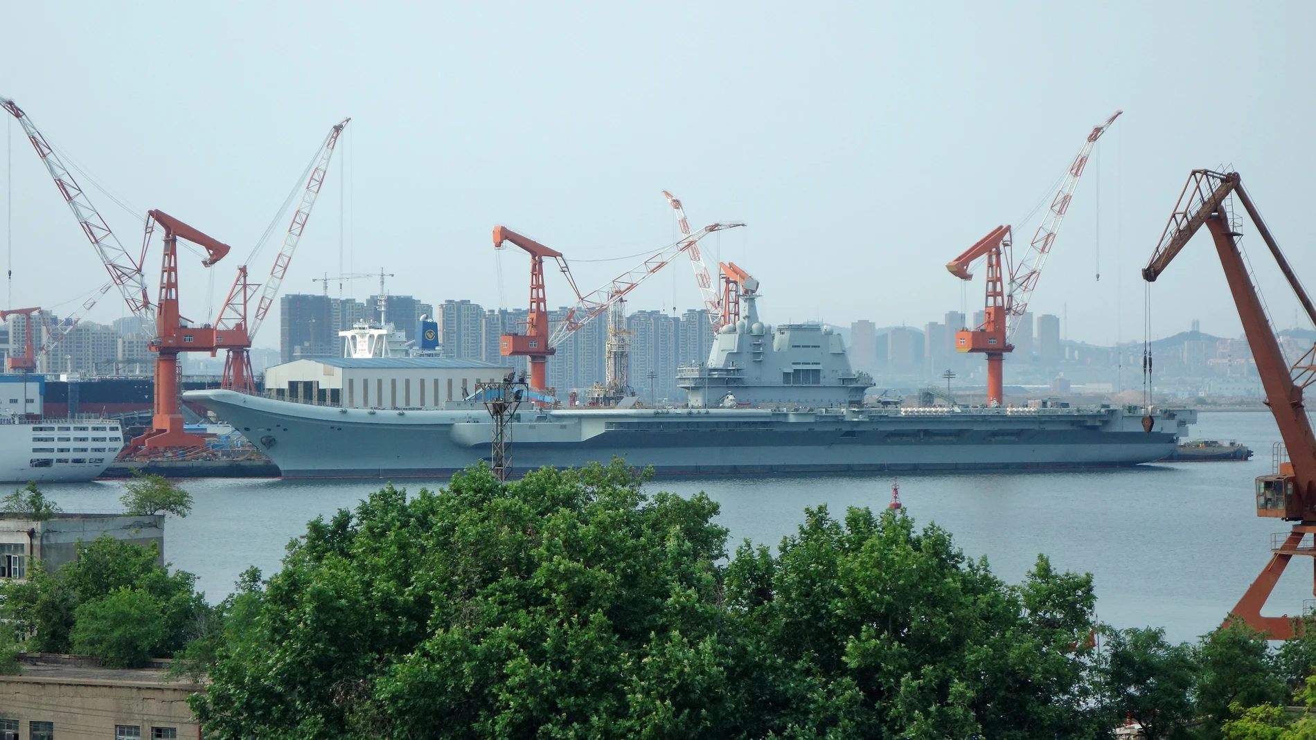 El portaaviones chino Shandong