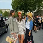 Influencers con looks en tendencia en la Semana de la Moda de Copenhague.