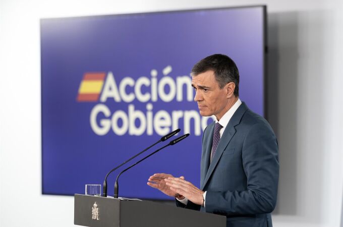 Apagón.- AMP.- El 59,6% de los españoles valora insuficiente la información del Gobierno durante el apagón, según el CIS