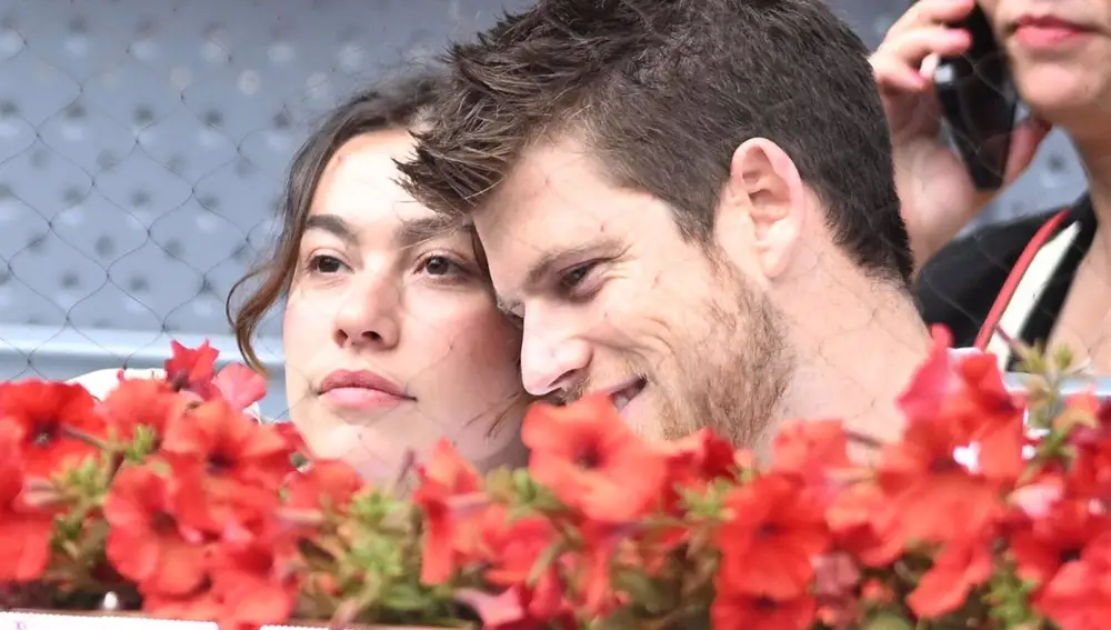 Miguel Bernardeau y Greta Fernández disfrutan de una tarde de tenis en la capital