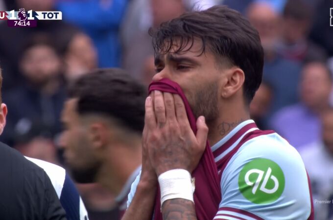 Lucas Paquetá, del West Ham, rompe a llorar tras ser amonestado con una tarjeta amarilla